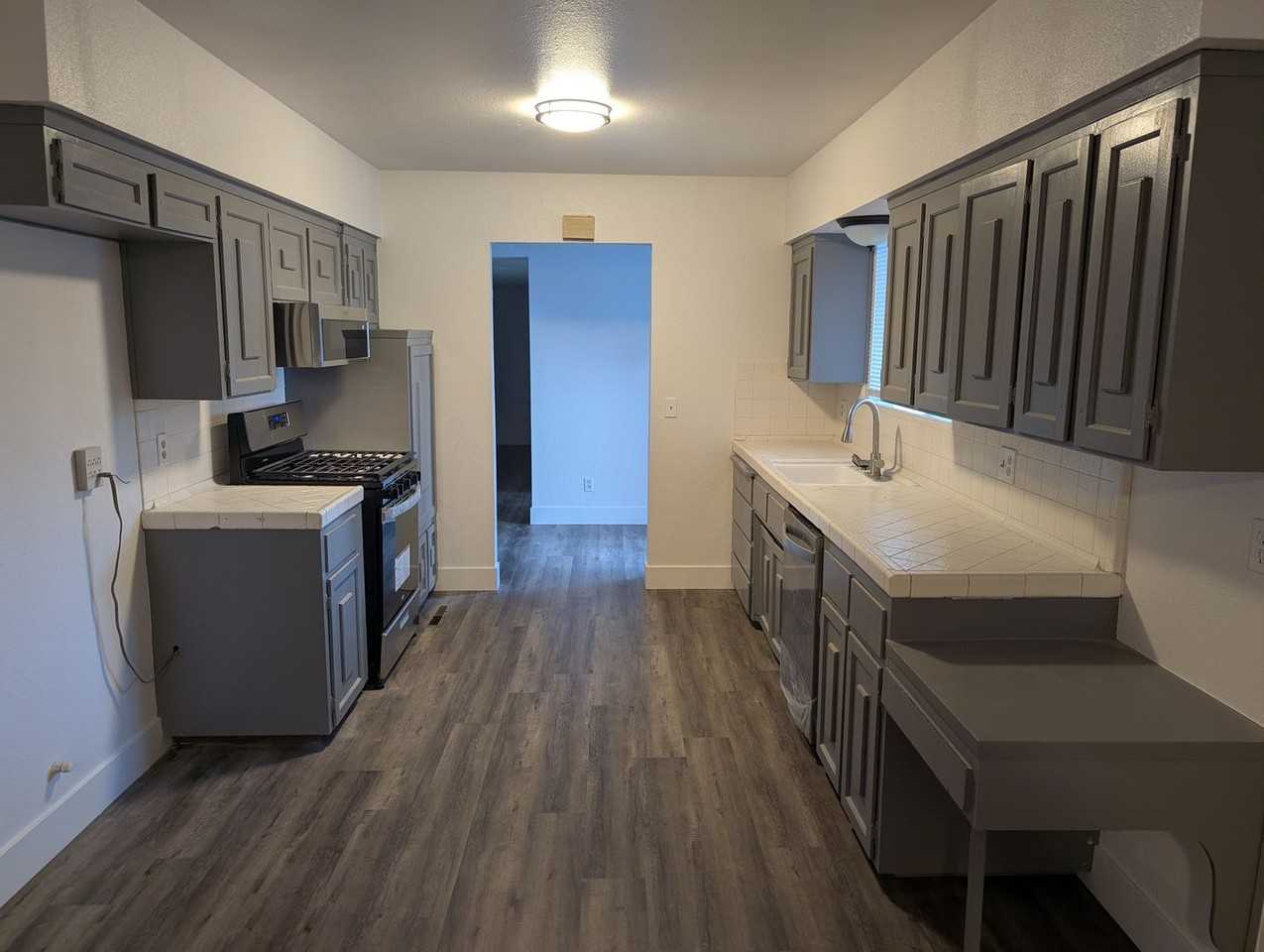 2044 W Los Altos Ave - Photo 2 of 19