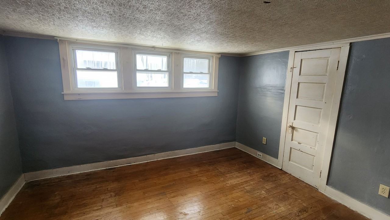 19 Lexington Ave - Photo 3 of 10