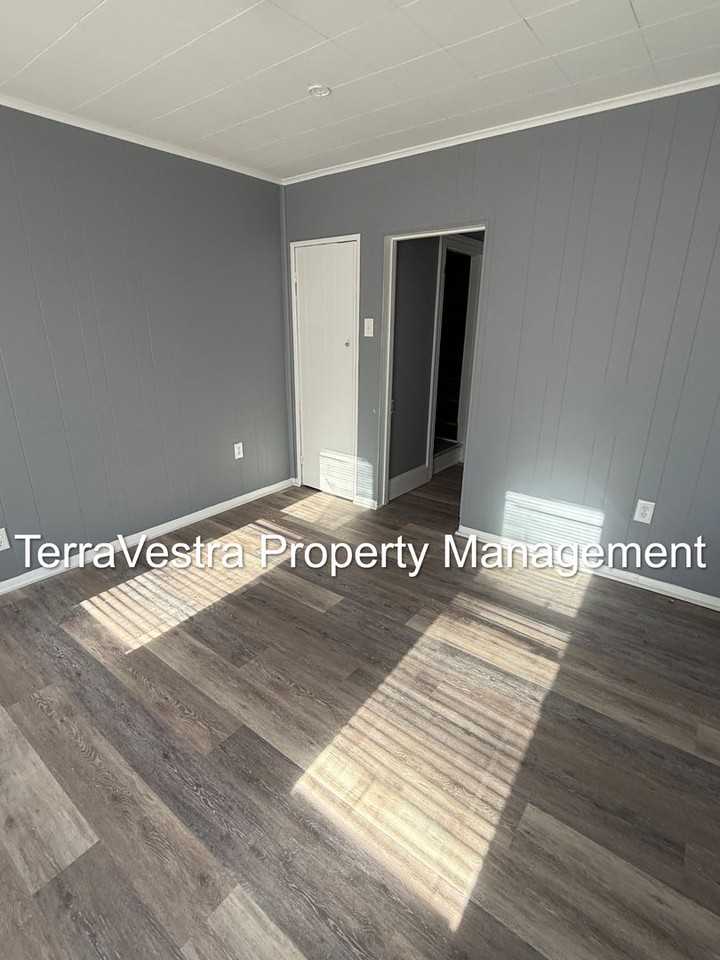 286 Grant St - Photo 2 of 10