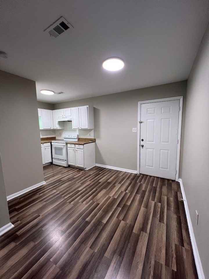 6420 Ezras Ct - Photo 3 of 7