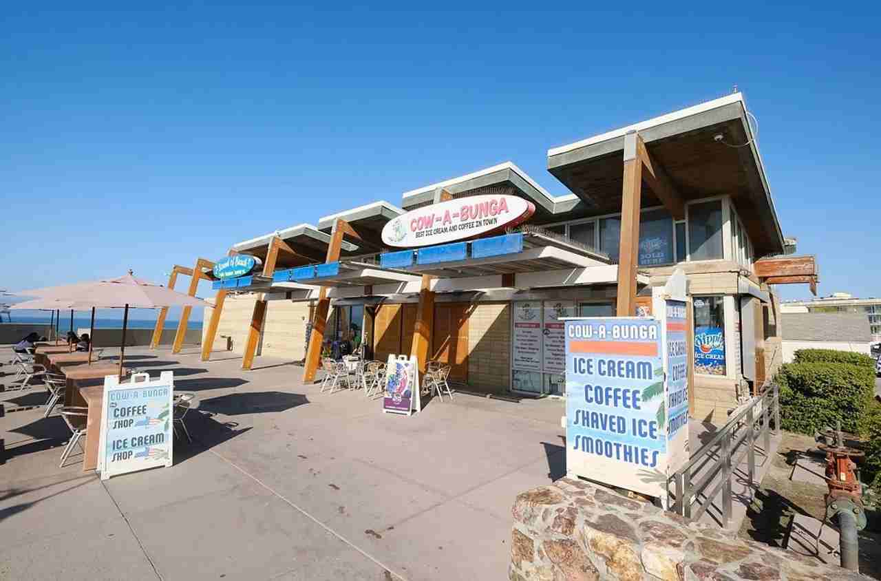 Hemlock Apartments - Photo 2 of 11