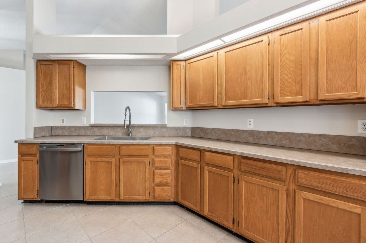 2131 Inverness Rd - Photo 7 of 28