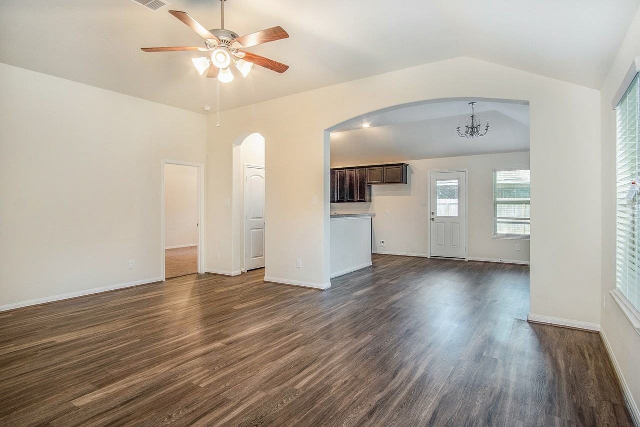 13006 Lazy Ln - Photo 2 of 23