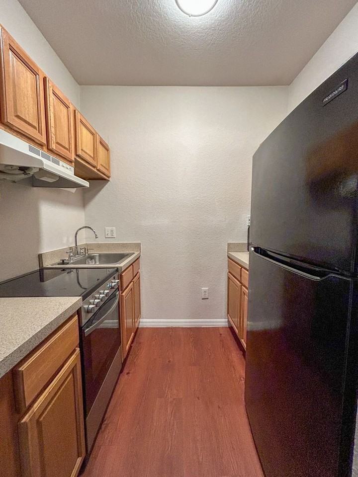 621 Sw 10th St - Photo 6 of 17