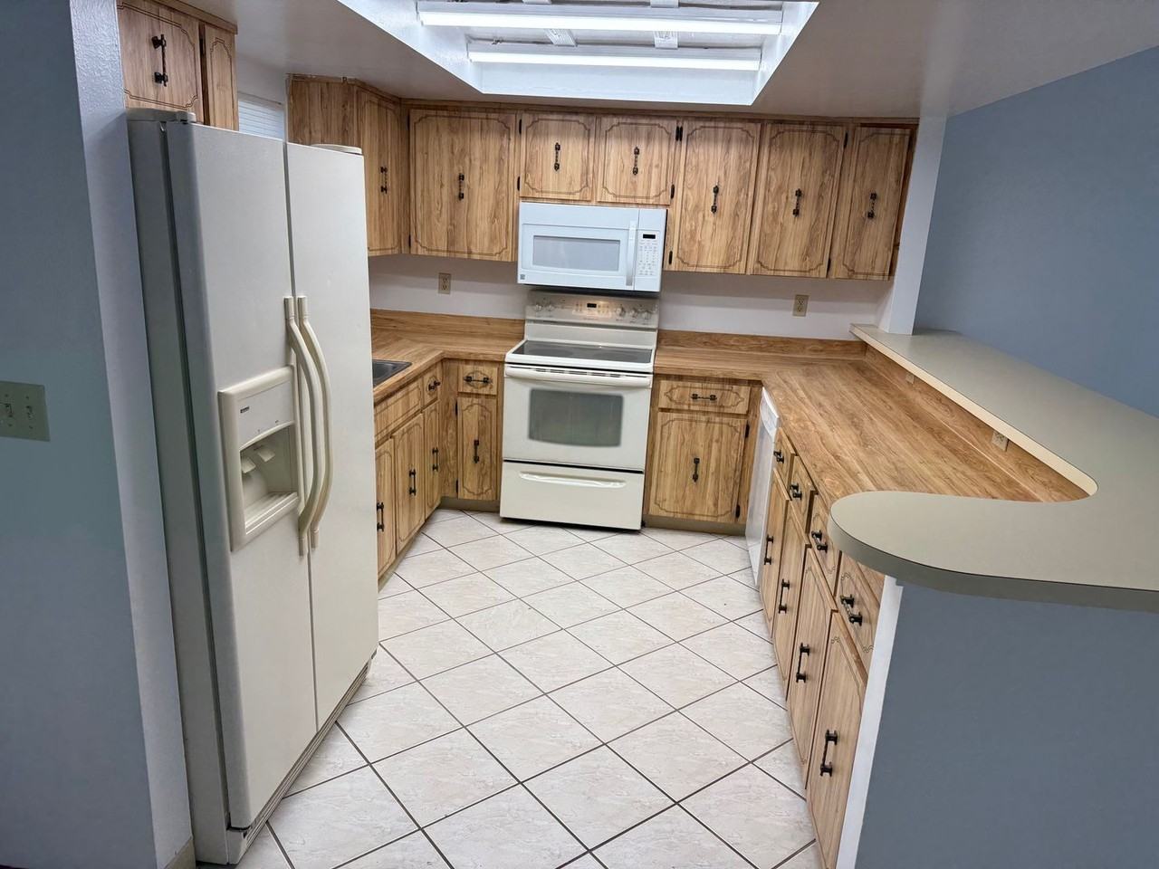 7646 Landmark Dr - Photo 3 of 10