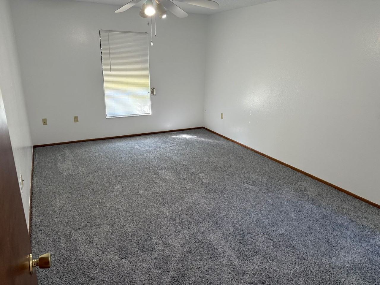 7646 Landmark Dr - Photo 7 of 10