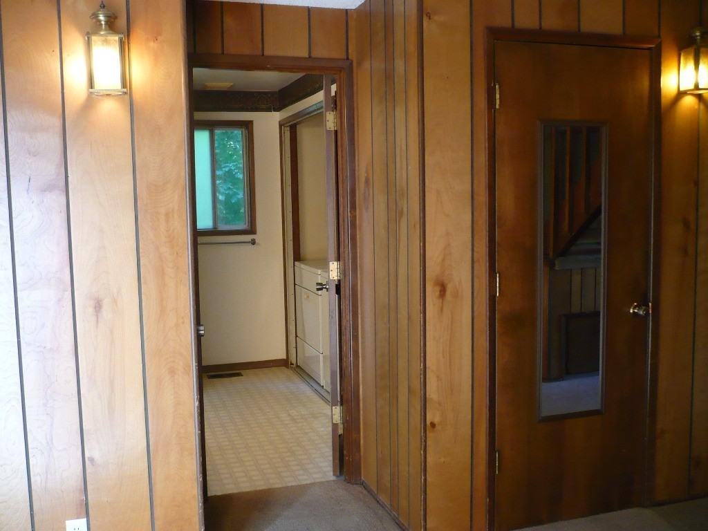 868 S 71st St - Photo 6 of 27