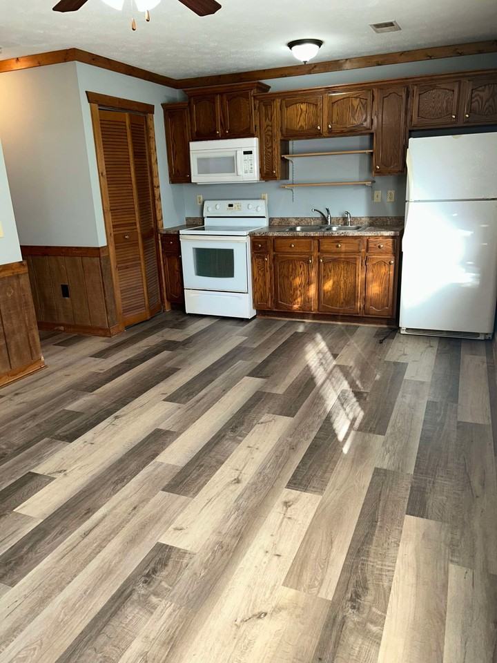 411 E Dumplin Valley Rd #2 - Photo 6 of 17