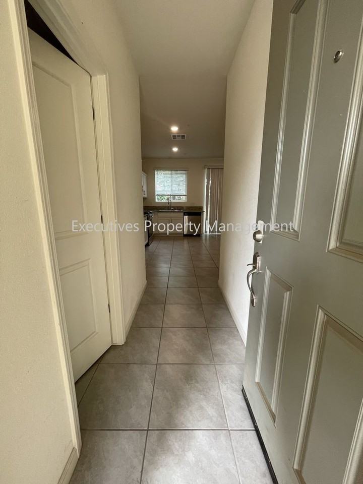 167 Shafer Ave - Photo 2 of 15