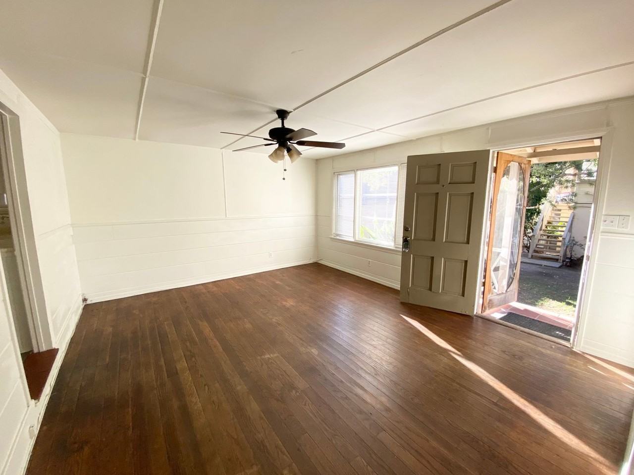 380 N Coast Hwy - Photo 6 of 10