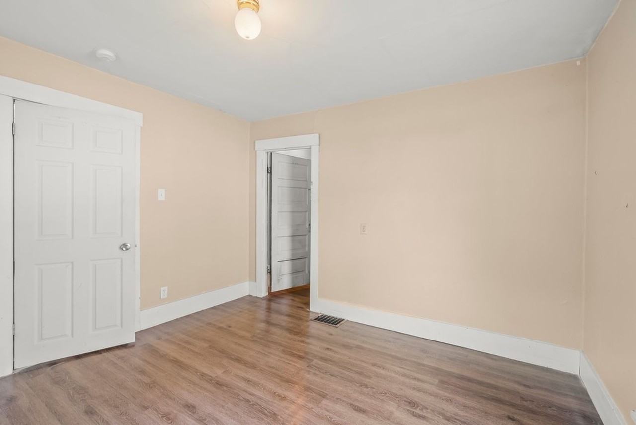 1421 Tremont St - Photo 6 of 18