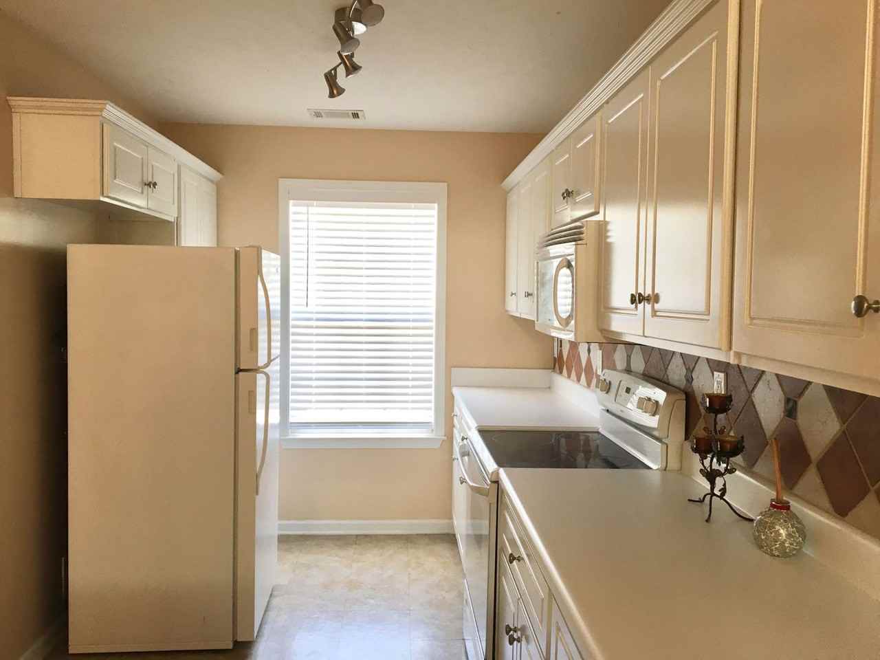 110 Andover Ct - Photo 4 of 19