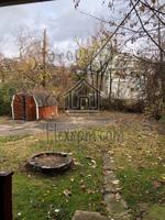 featured image of 2452 Lawrence Ave