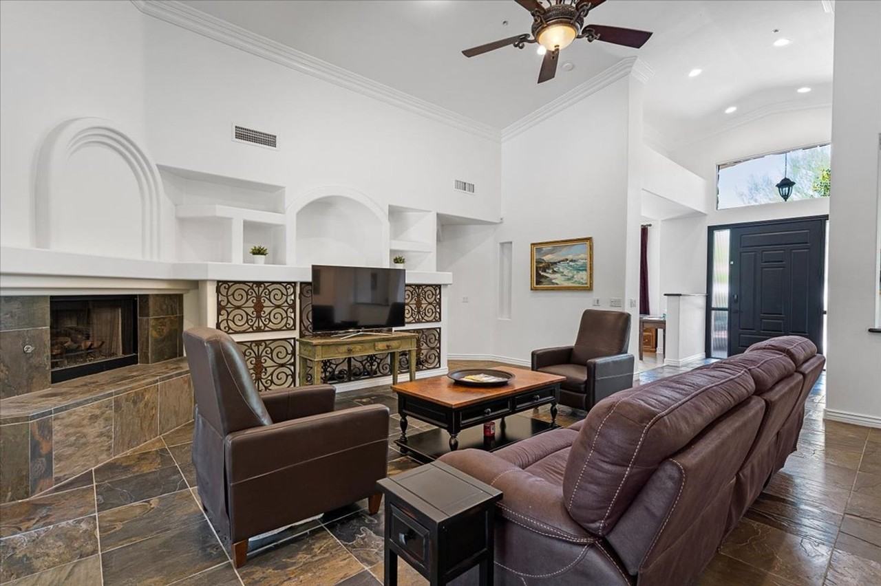 10290 N 117th Pl - Photo 3 of 27