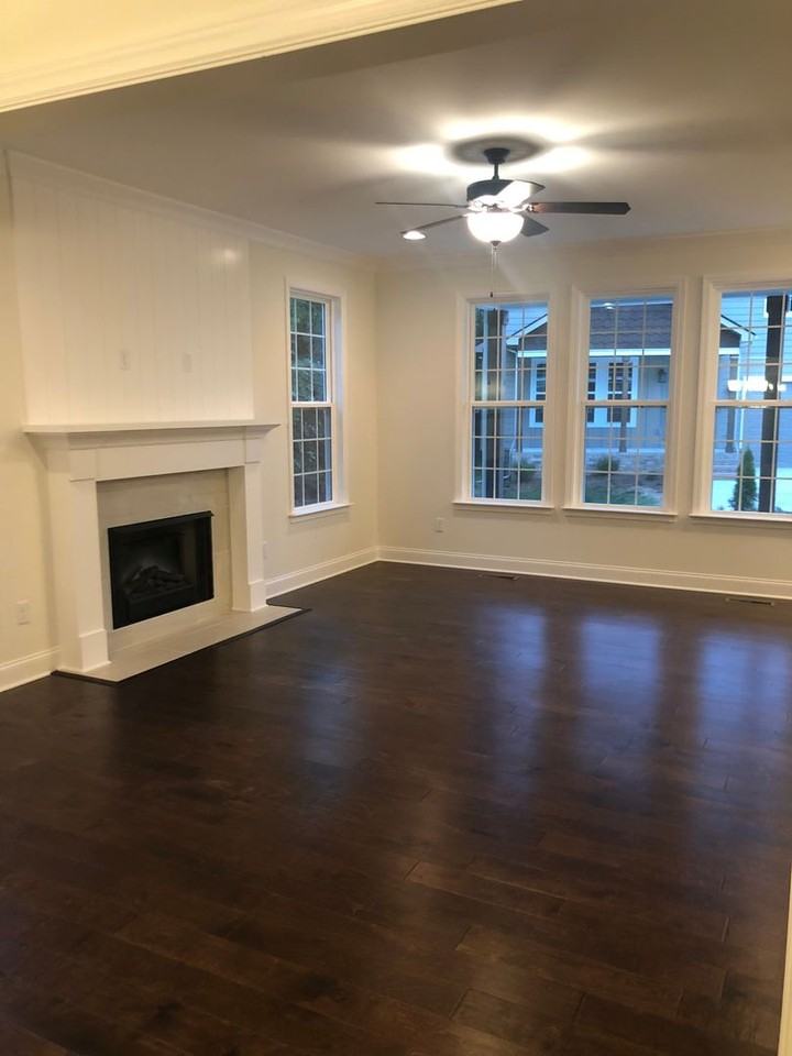 2715 Amsterdam Ln - Photo 6 of 27