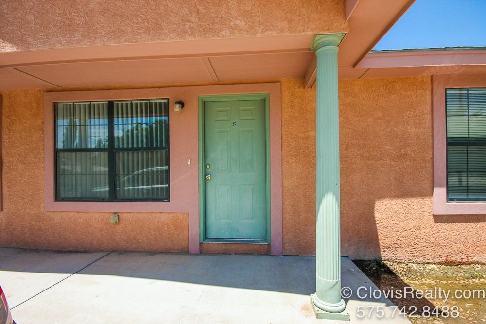 1600 S Avenue I #3 - Photo 2 of 13