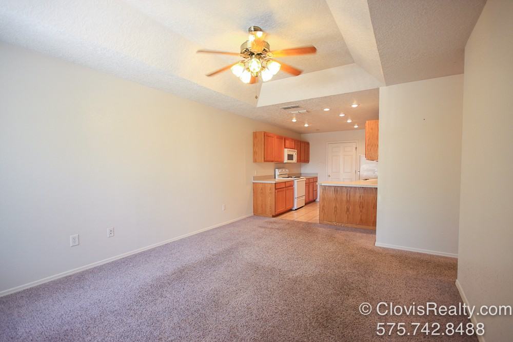 1600 S Avenue I #3 - Photo 4 of 13