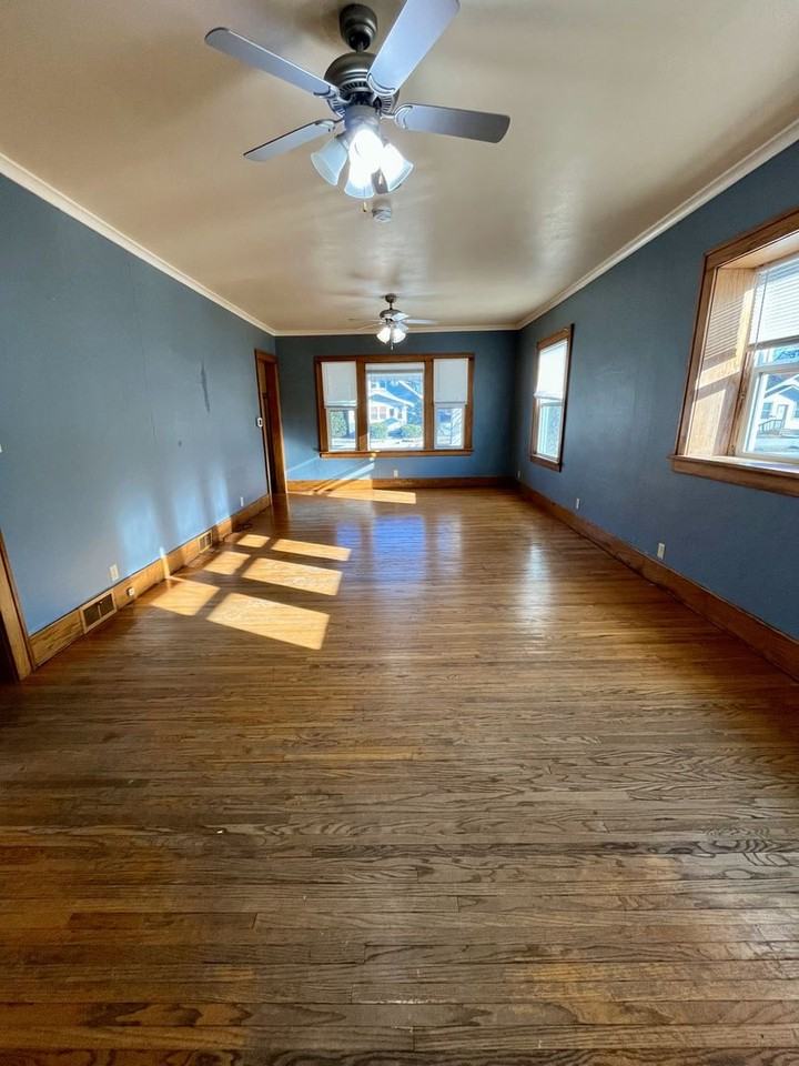 1603 Main St - Photo 5 of 17