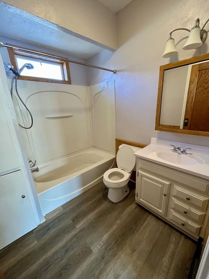 1603 Main St - Photo 7 of 17