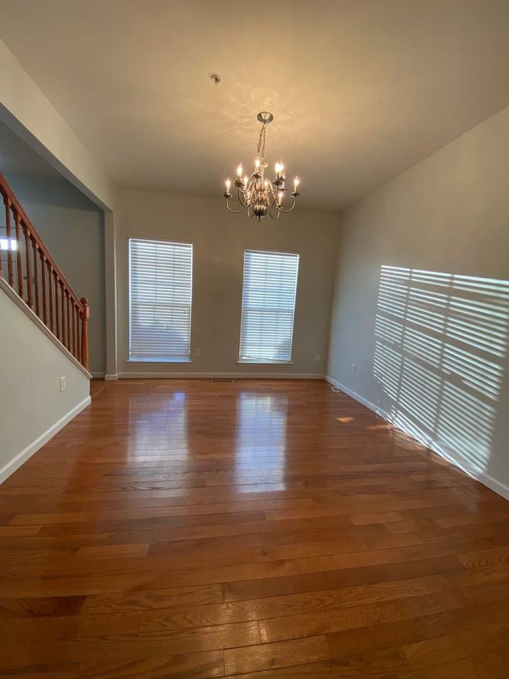 803 Stallion Dr - Photo 3 of 23