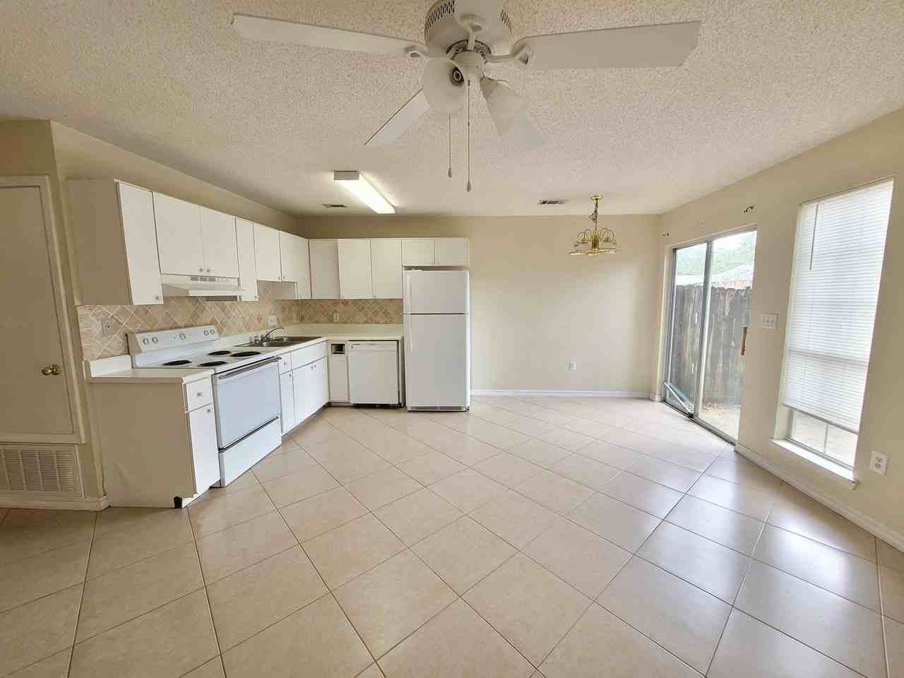 647 Virginia Oak Ct - Photo 6 of 18