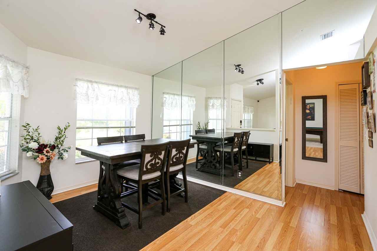 7775 Scarlet Ct - Photo 5 of 31