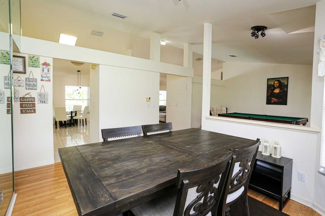 7775 Scarlet Ct - Photo 7 of 31