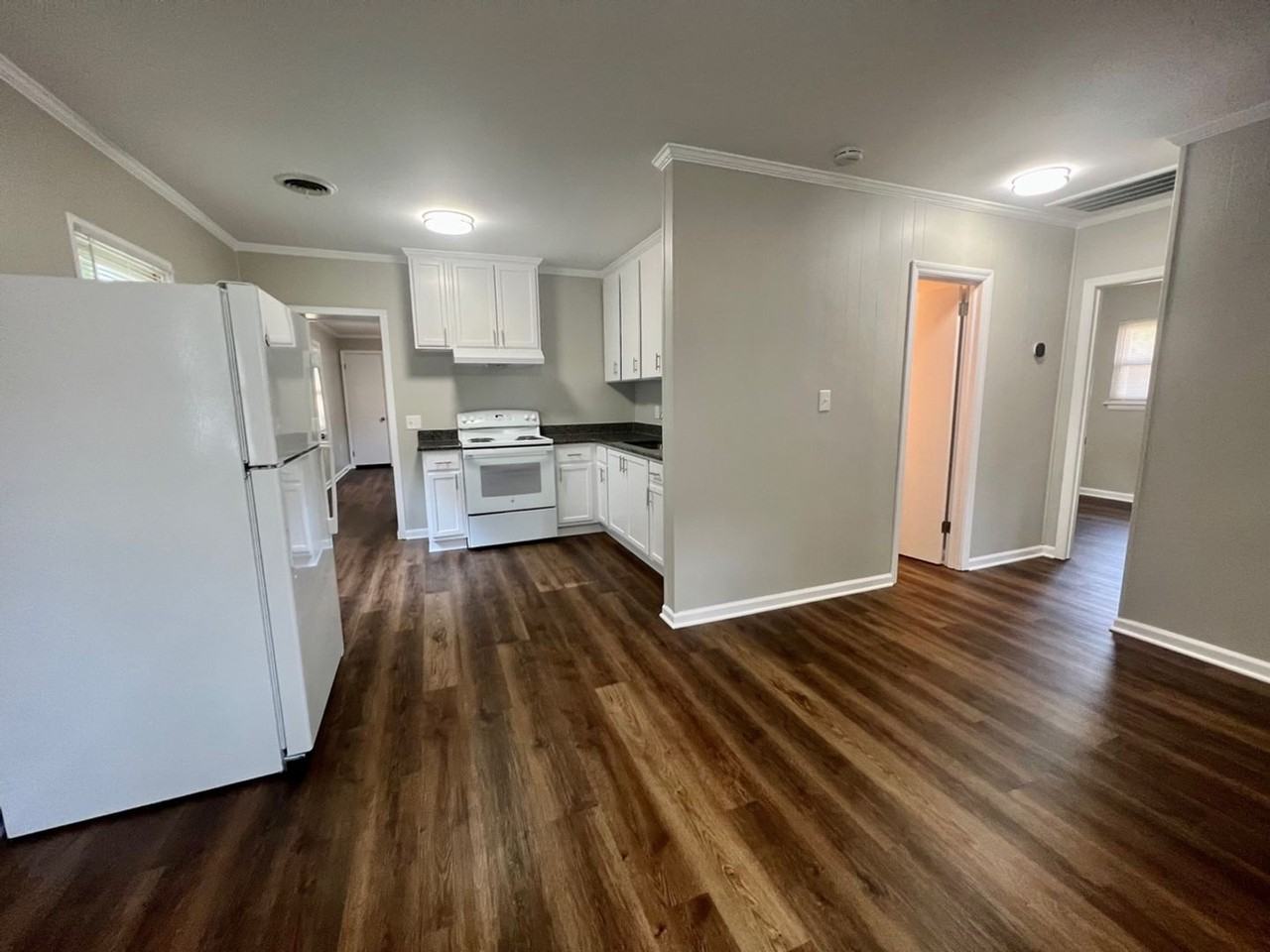 512 Border St - Photo 2 of 18