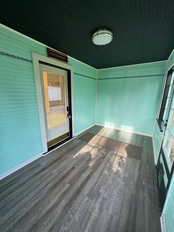 578 Scarbrough Ave - Photo 3 of 30