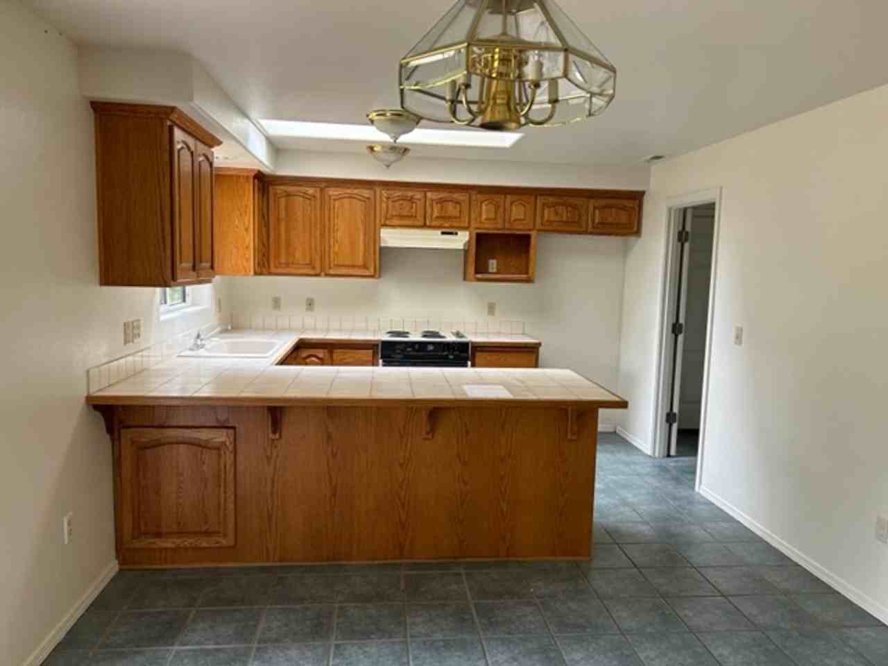 72755 London Rd - Photo 3 of 14