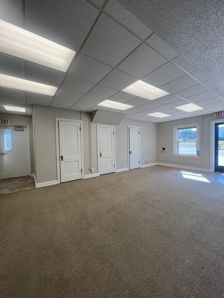 602 3rd Ave N - Photo 3 of 11