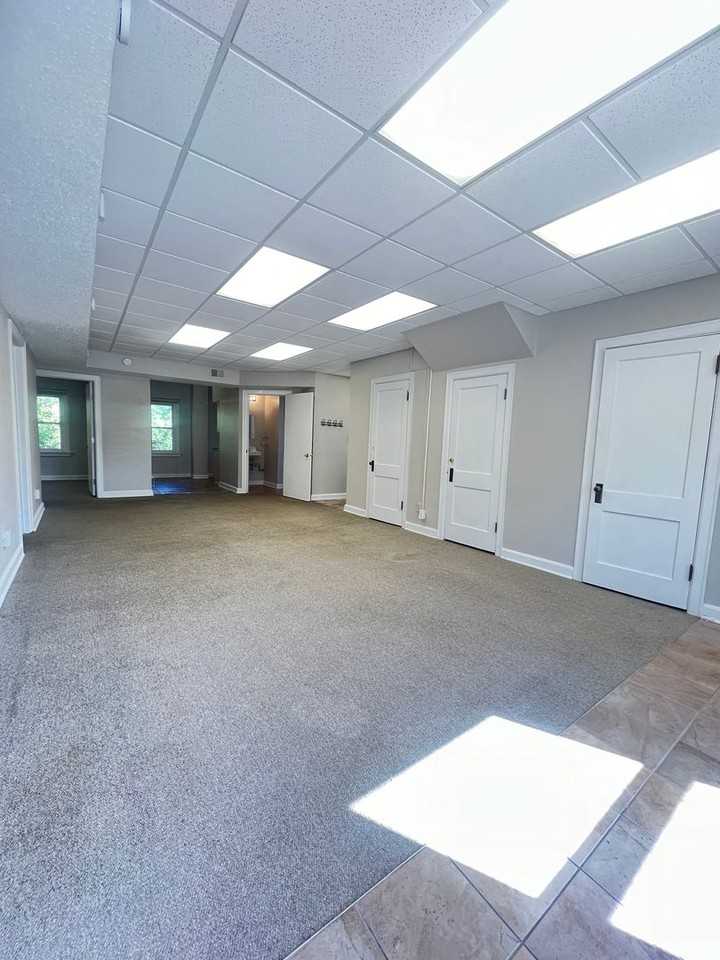 602 3rd Ave N - Photo 4 of 11