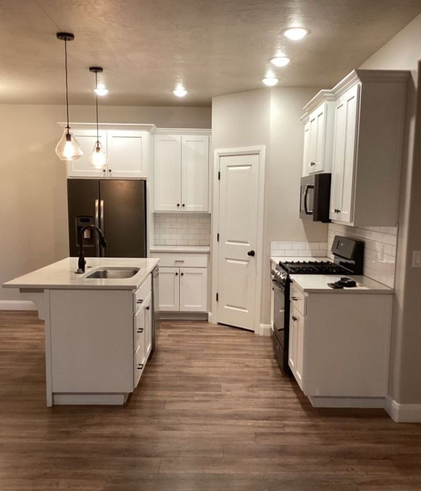 3061 W 1725 N #16 - Photo 5 of 19