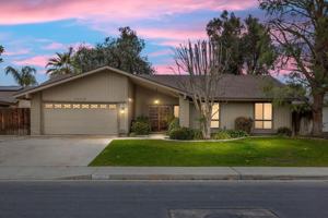 featured image of 7808 Selkirk Dr