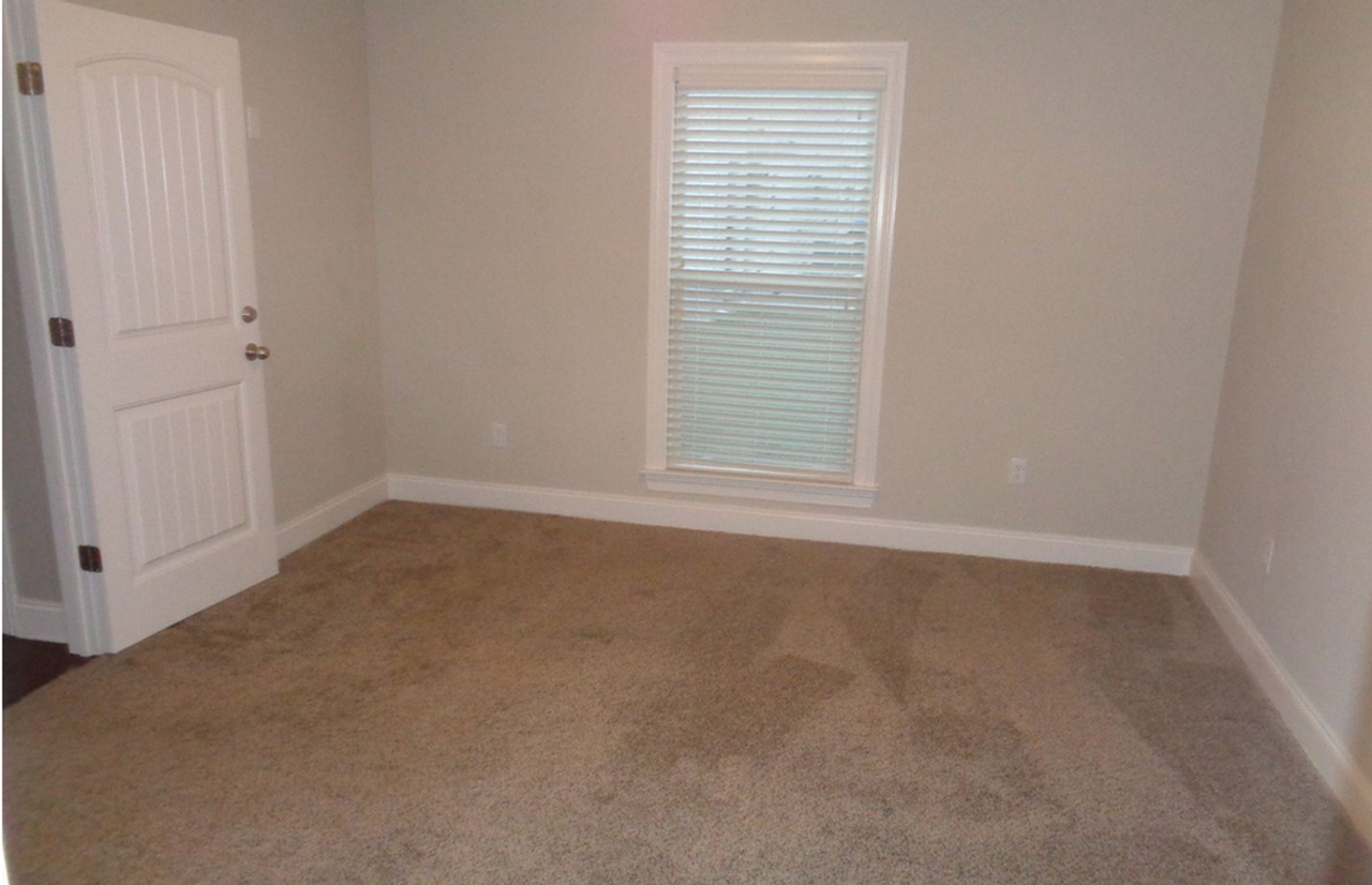 422 Walker Circle - Photo 7 of 12