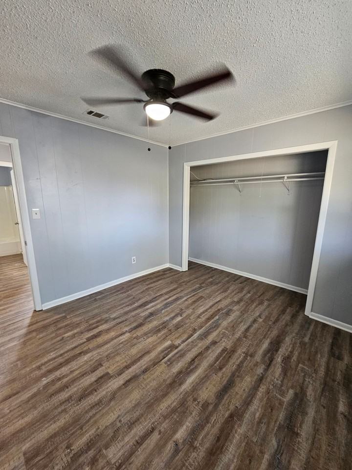 Home in East End - Photo 6 of 15