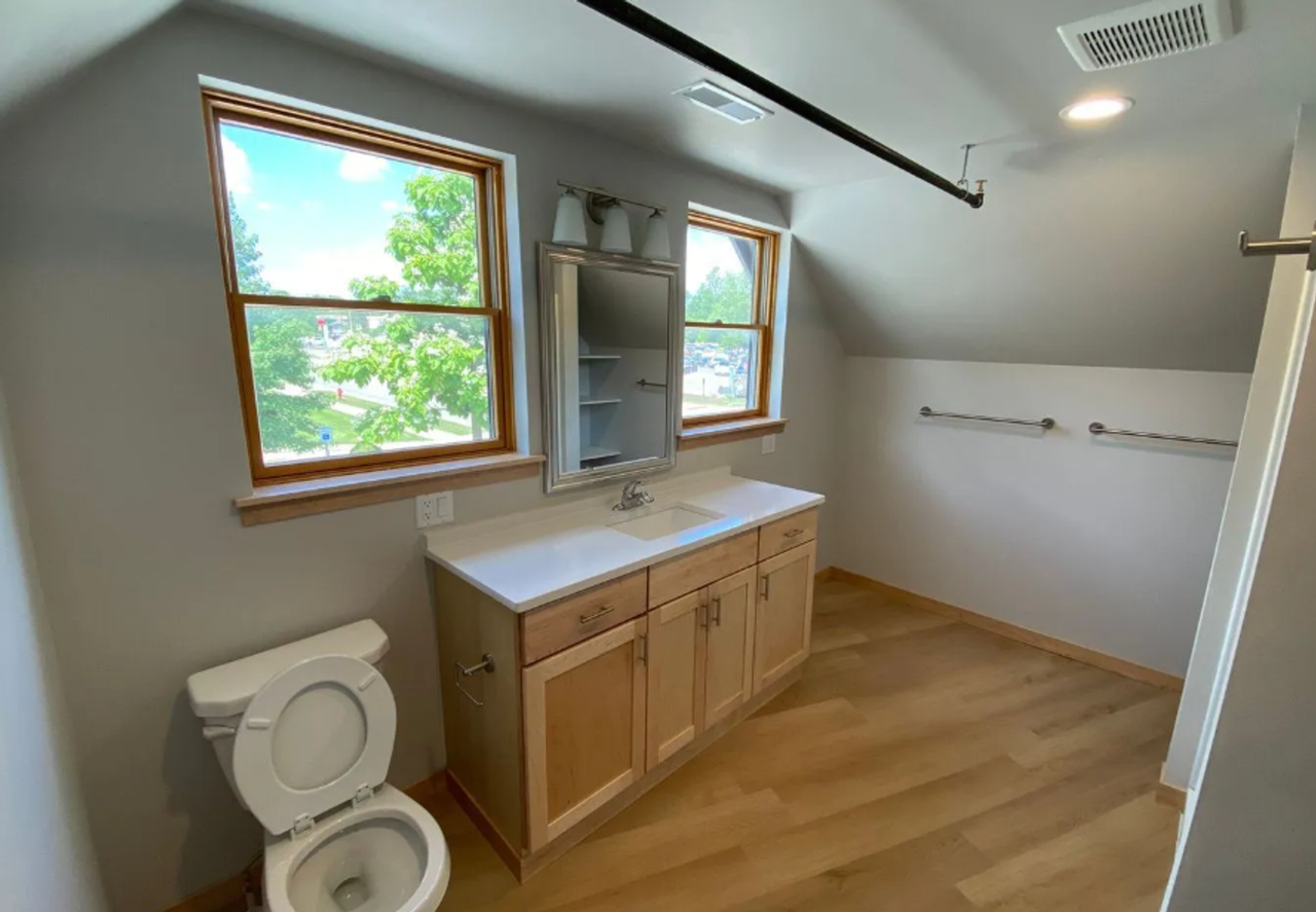 1120 N Dodge St - Photo 7 of 8