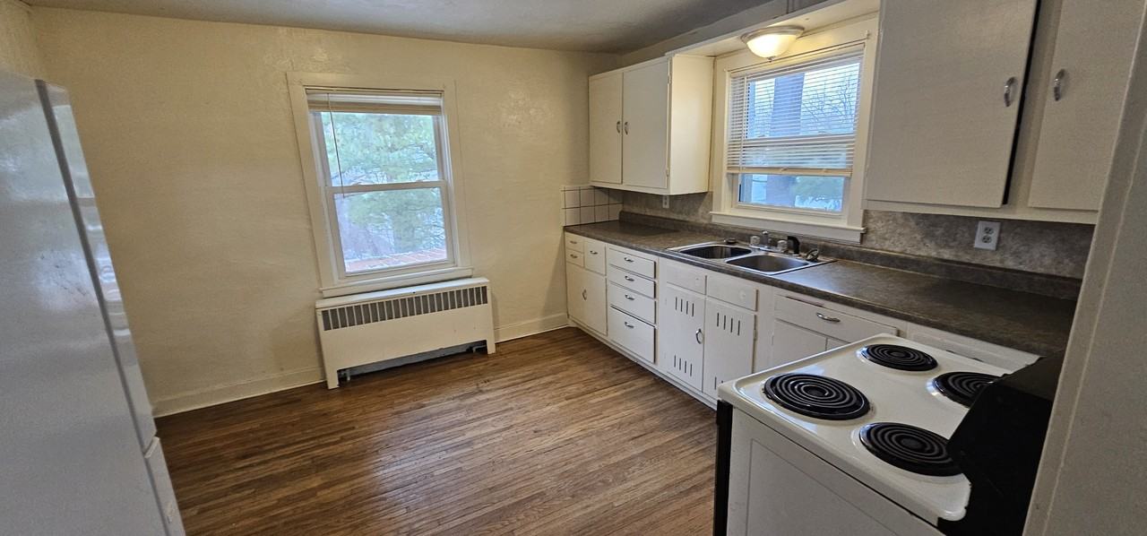 303 E State Rd - Photo 7 of 8