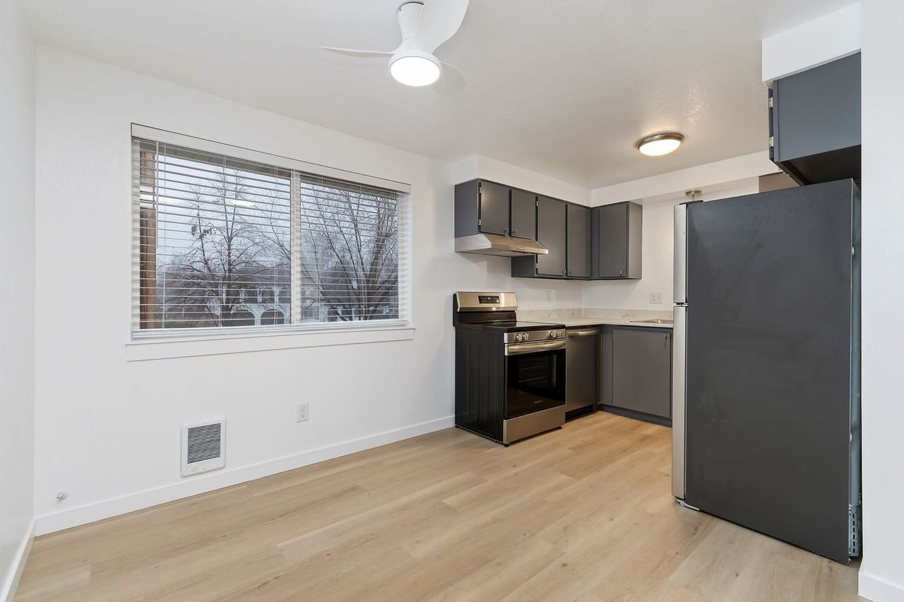 Ponderosa East - Photo 7 of 30