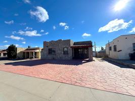featured image of 3706 Sacramento Ave