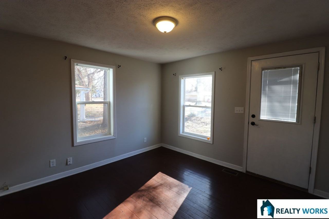 5700 Morrill Ave - Photo 3 of 11