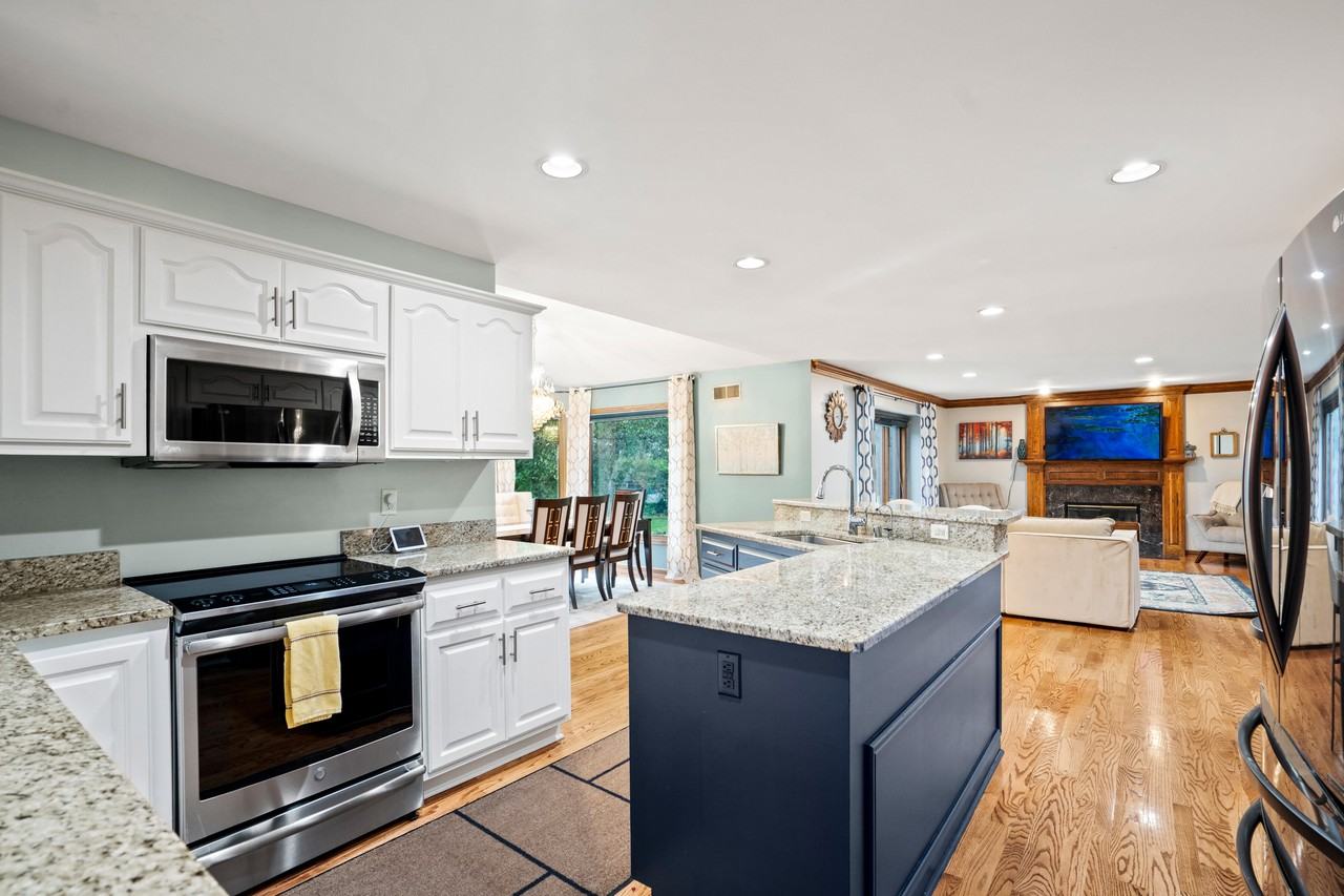 N53W16142 Waldens Pass #NA - Photo 3 of 18