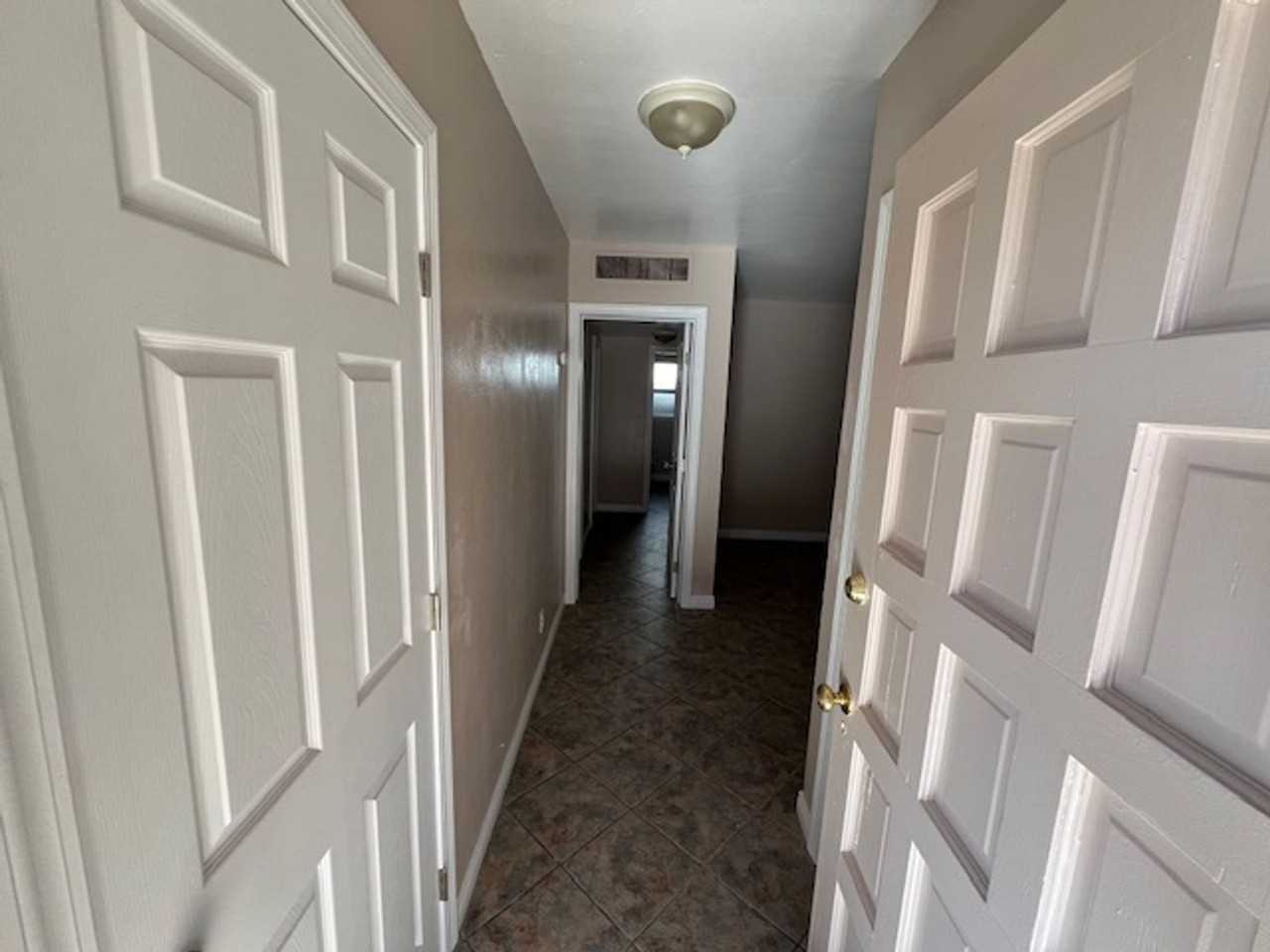 2215 Sandy Ln - Photo 2 of 12