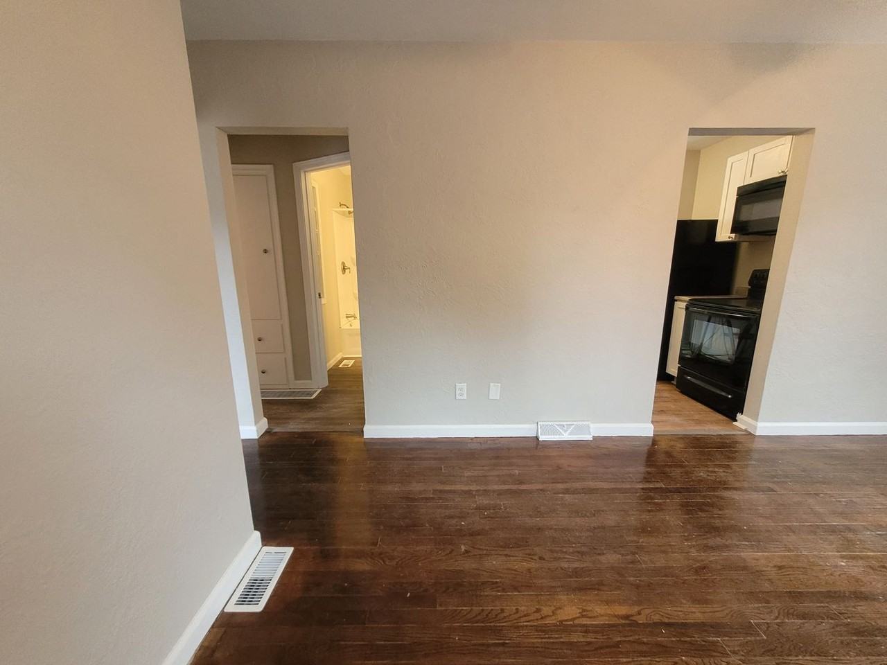 2237 S Union St - Photo 7 of 28