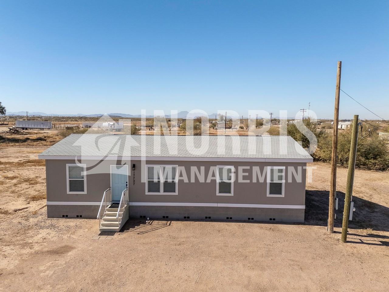 17727 W Salvatore Ln - Photo 4 of 26