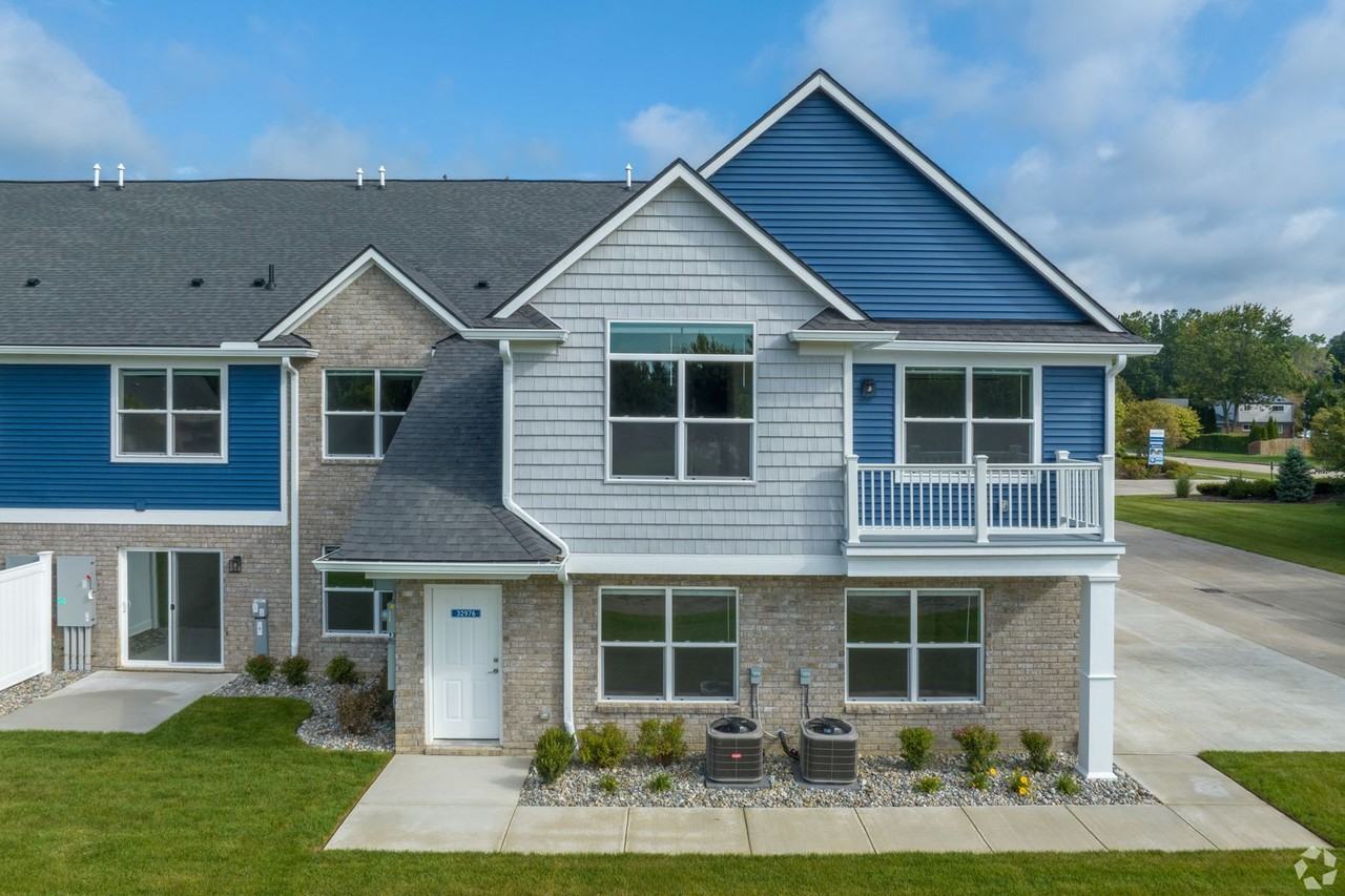 32968 Antrim Dr - Photo 5 of 22