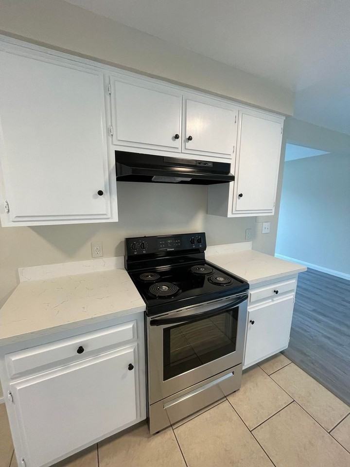 41013 Alder Ave - Photo 5 of 11