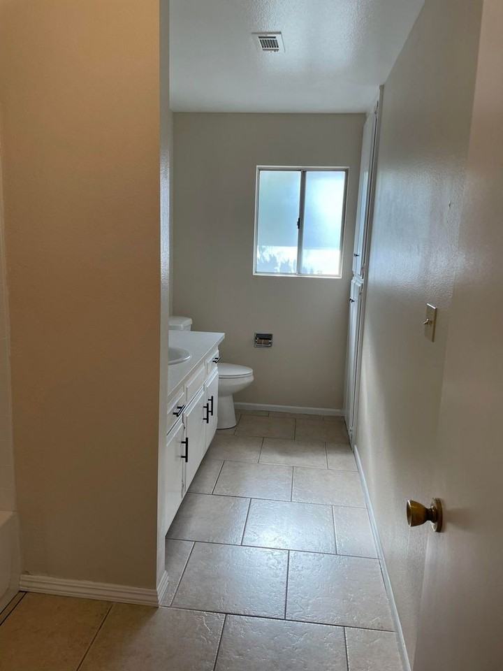 41013 Alder Ave - Photo 6 of 11