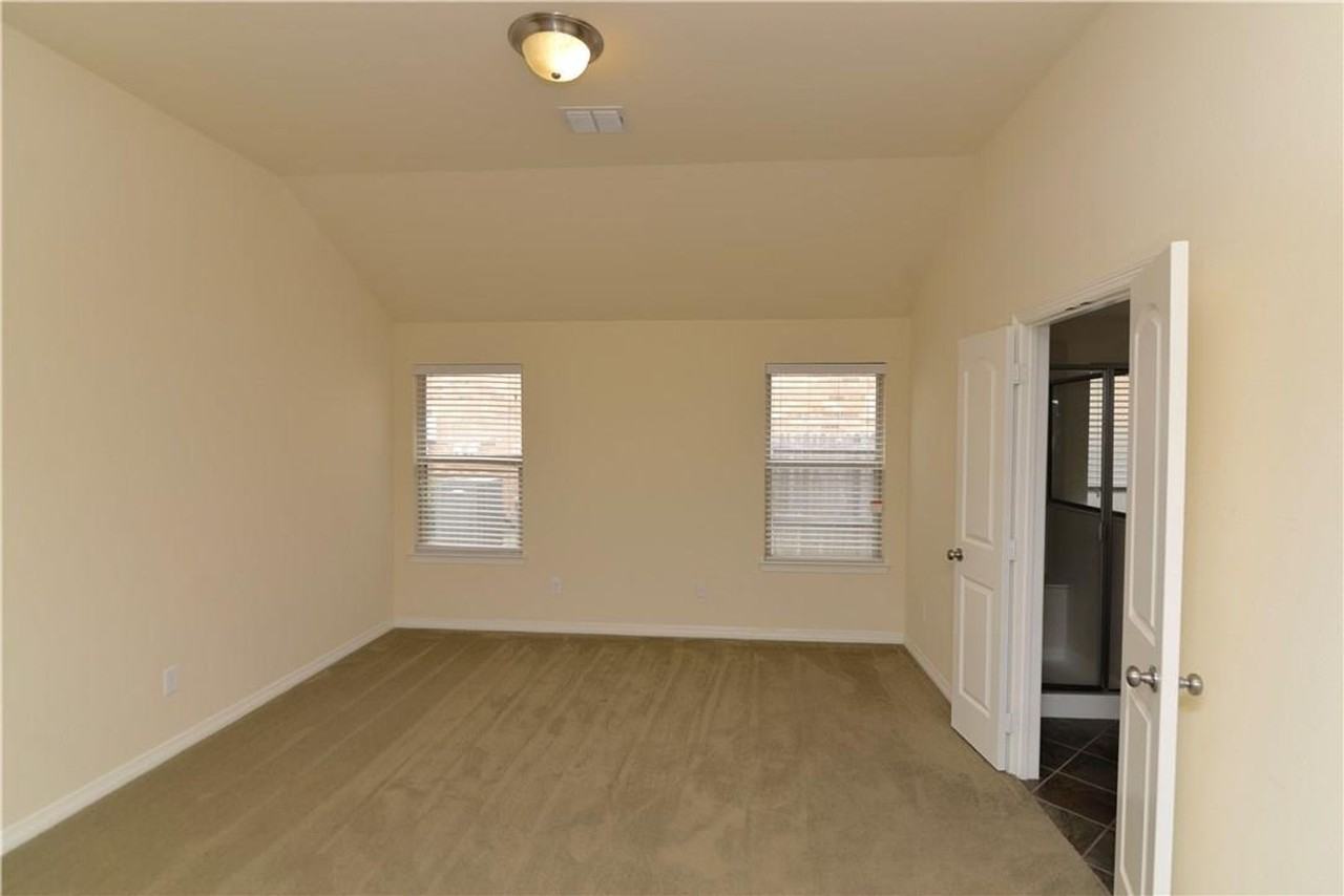 1204 Kittyhawk Drive - Photo 7 of 13