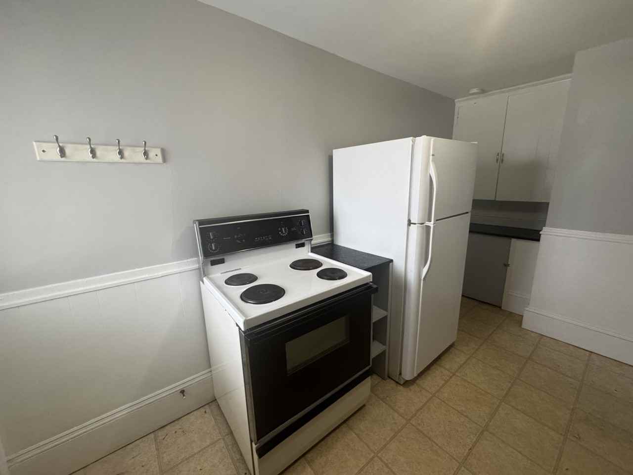 237 High St #237B - Photo 2 of 10